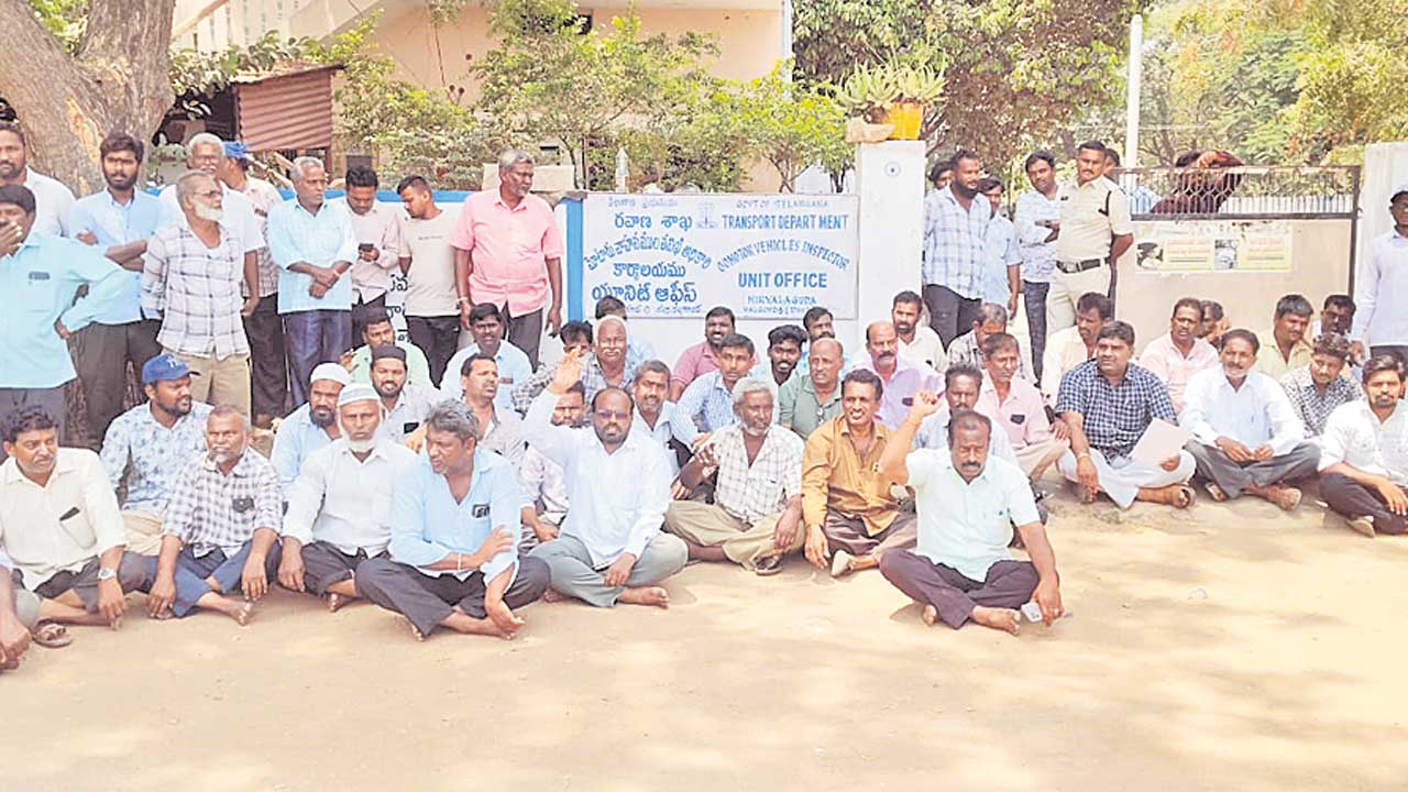 పాత పద్ధతిలోనే రెన్యువల్‌ చేయాలి