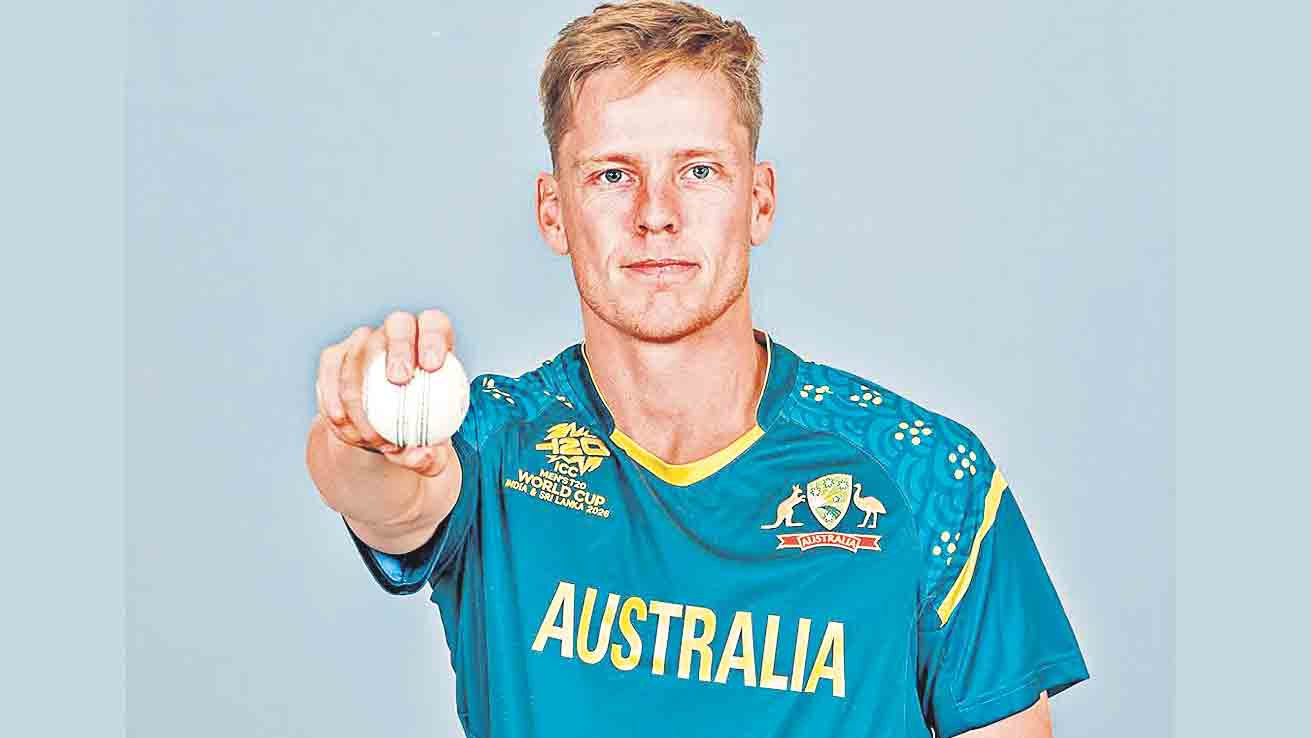 నాథన్‌ ఎలీస్‌ ఔట్‌