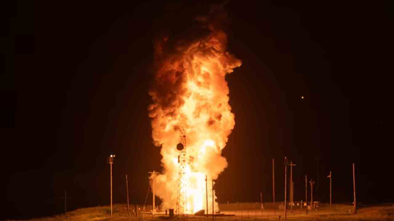 Nuclear Missile | పశ్చిమాసియాలో యుద్ధం.. అమెరికాలో ఖండాంతర అణు క్షిపణి పరీక్ష..!