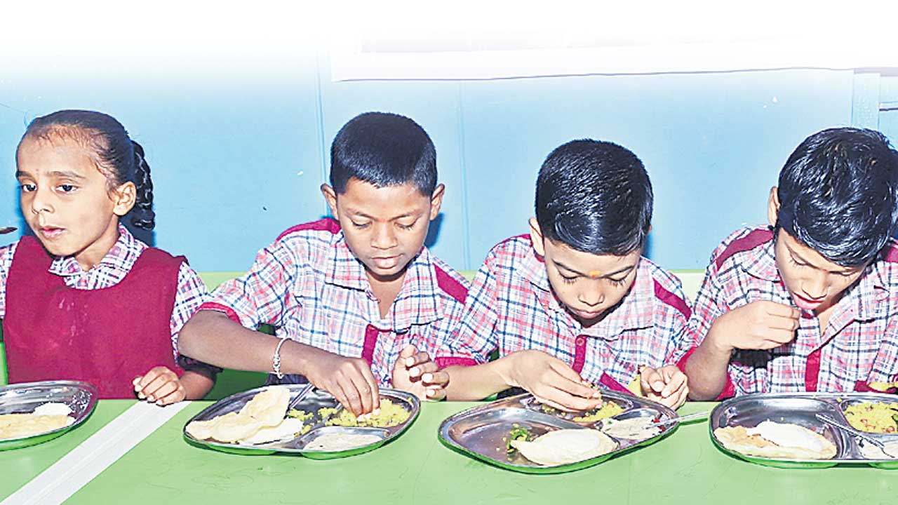 ఆపేస్తే ఆగని పథకం