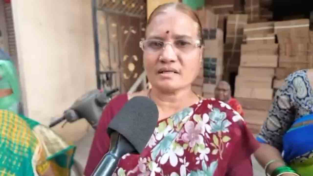 Osmania Hospital Victims | మాకు నోటీసులు ఎందుకిస్తరు.. మా గల్లీకి మాత్రం రావొద్దు : నూతన ఉస్మానియా ఆసుపత్రి బాధిత మహిళ