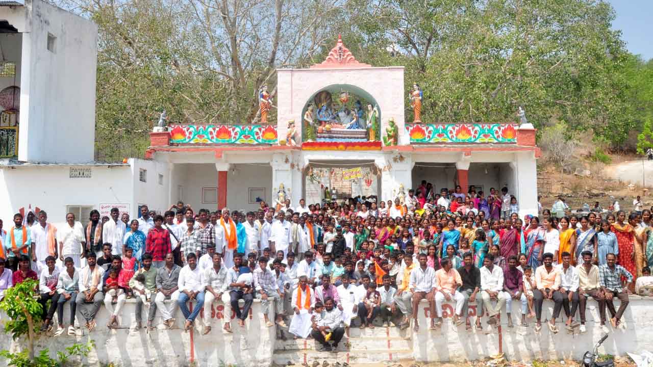 పండుగొస్తే.. చావొచ్చినట్లే..