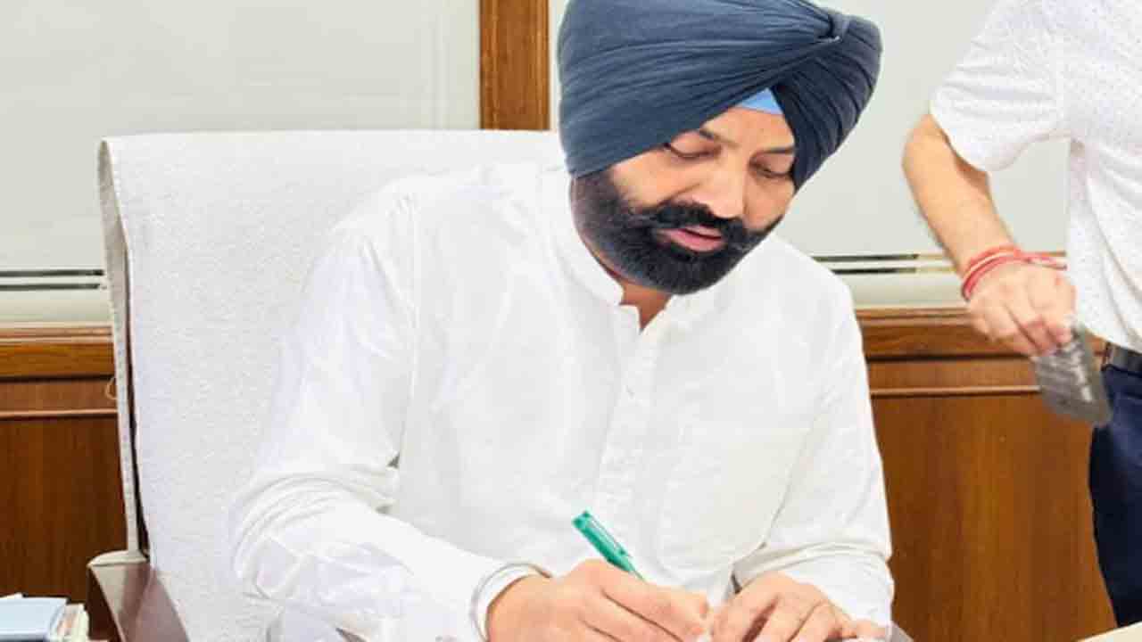Punjab Minister resigned | అధికారి ఆత్మహత్య.. పంజాబ్‌ మంత్రి రాజీనామా
