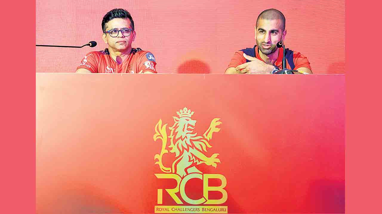 ఆ 11 మంది జ్ఞాపకార్థం.. ఆర్‌సీబీ కీలక నిర్ణయం