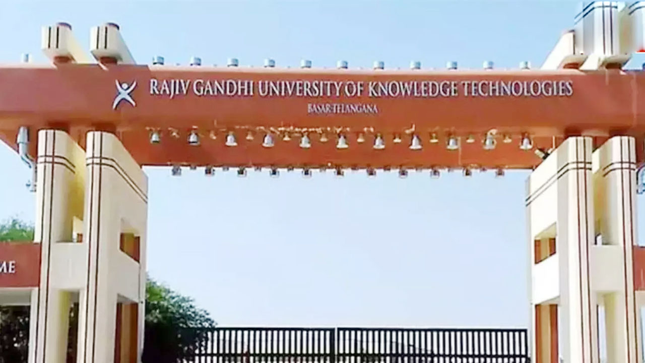 Holidays | బాసర ఆర్జీయూకేటీ విద్యార్థులకు సెలవులు