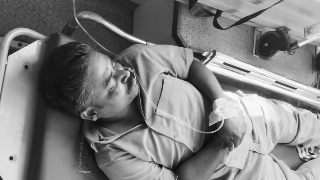 Suicide Attempt | రైల్వే స్టేషన్‌లో ఆర్టీసీ డ్రైవర్‌ ఆత్మహత్యా యత్నం..తీవ్రగాయాలు