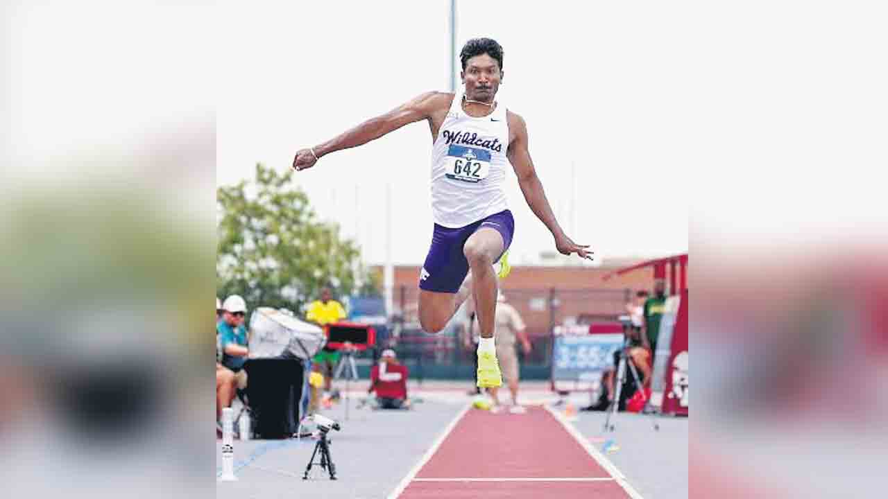 సెల్వ ప్రభుకు రజతం