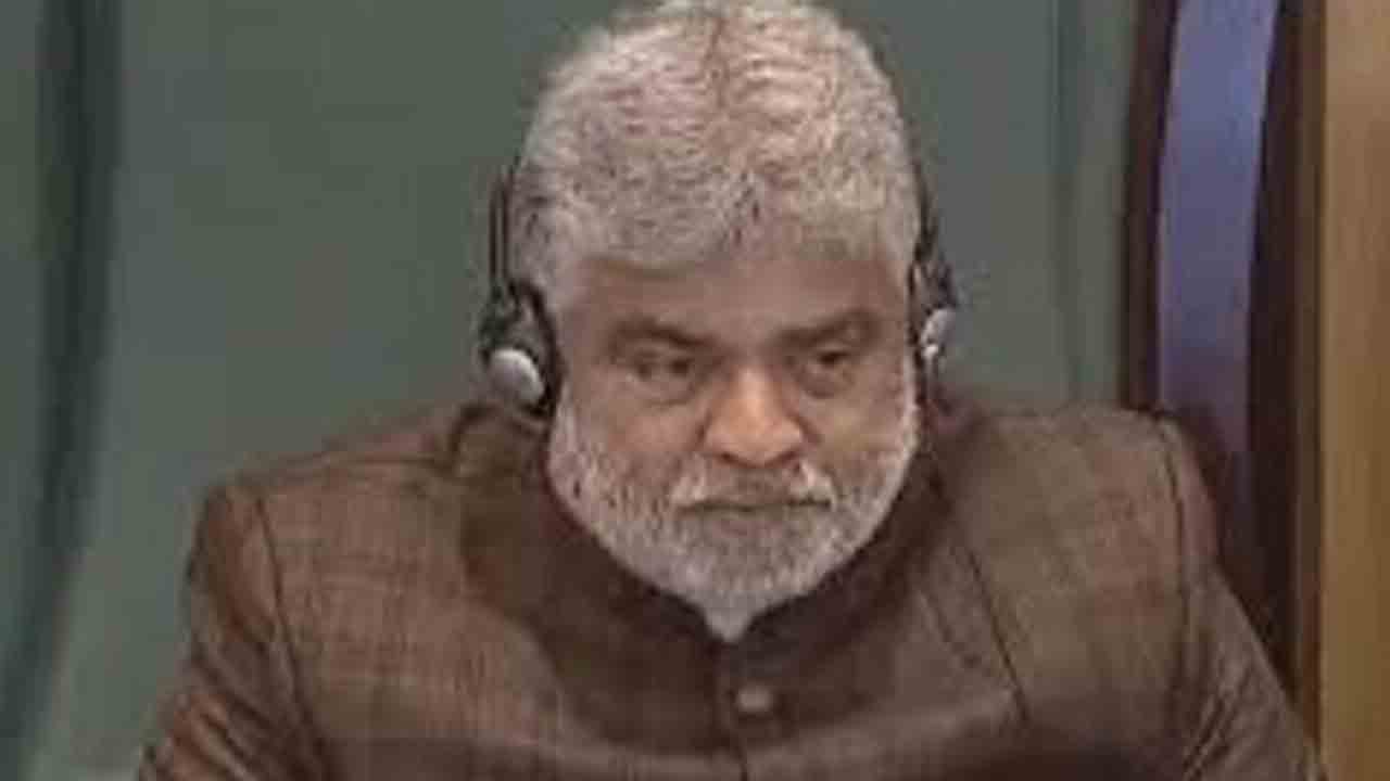 స్పీకర్‌ వద్దకు కాంగ్రెస్‌ ఎమ్మెల్యేలు.. ఆ తరువాత మాట్లాడేందుకు మైక్‌.. అసెంబ్లీలో ఇదీ వరుస