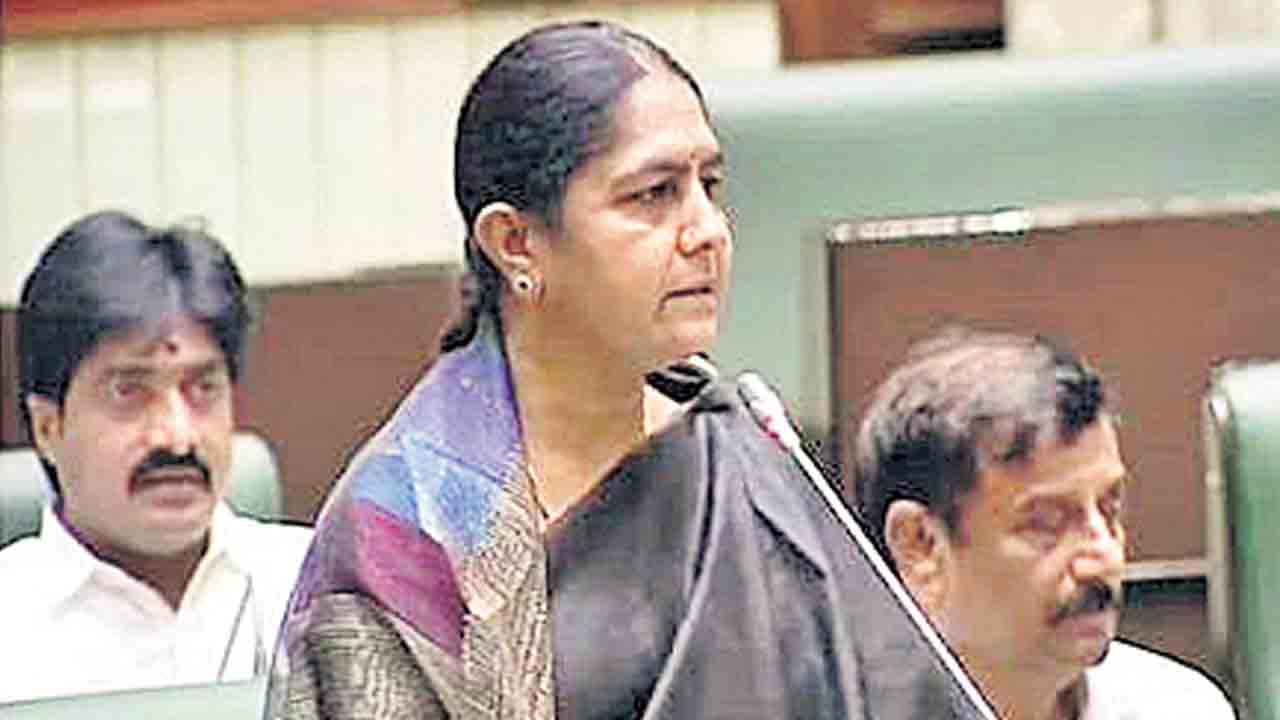 ఘనపూర్‌ ఆనకట్ట ఎత్తు పెంపు పనులు చేపట్టాలి