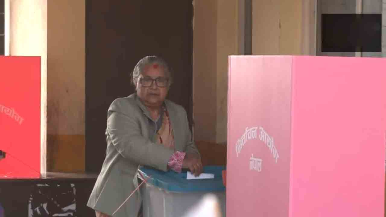 Sushila Karki | ఖాట్మండులో ఓటేసిన నేపాల్‌ తాత్కాలిక ప్రధాని సుశీల కర్కి.. Video