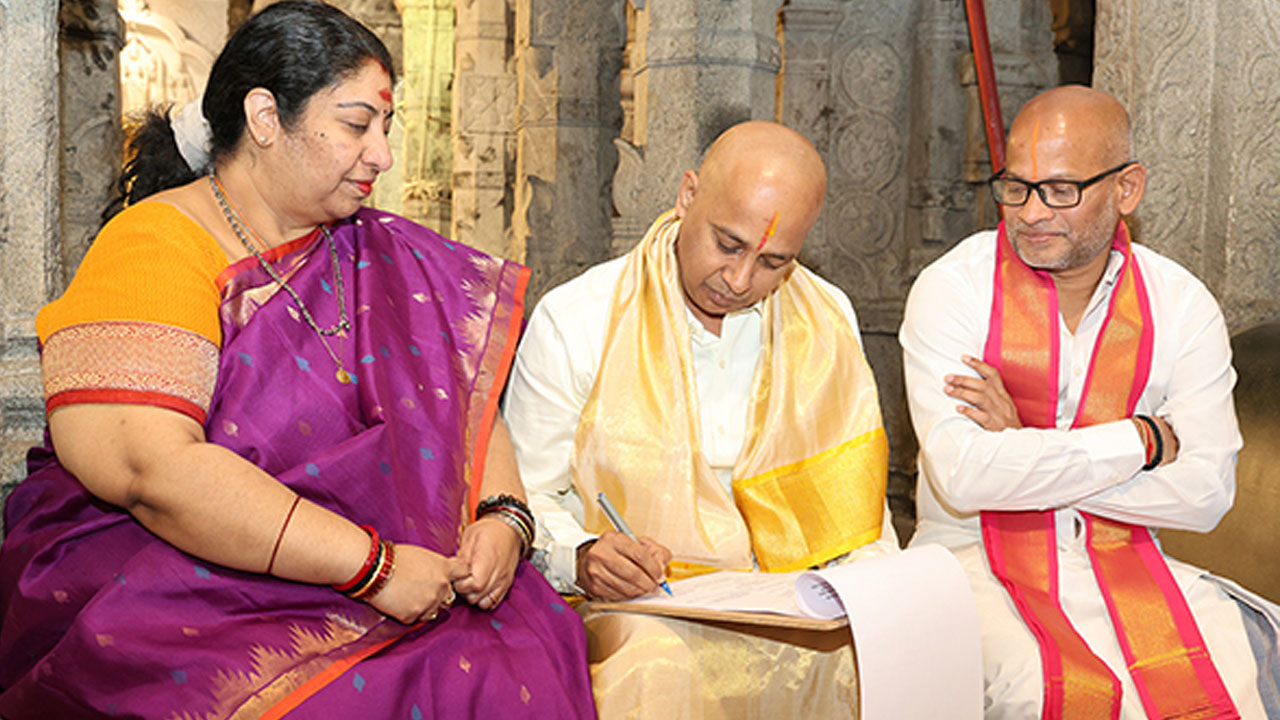 TTD EO | టీటీడీ ఈవోగా ముద్దాడ రవిచంద్ర బాధ్యతల స్వీకారణ