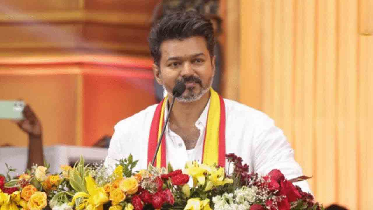 TVK Chief Vijay | కరూర్‌ తొక్కిసలాట కేసు.. నటుడు విజయ్‌కి మళ్లీ సీబీఐ సమన్‌లు