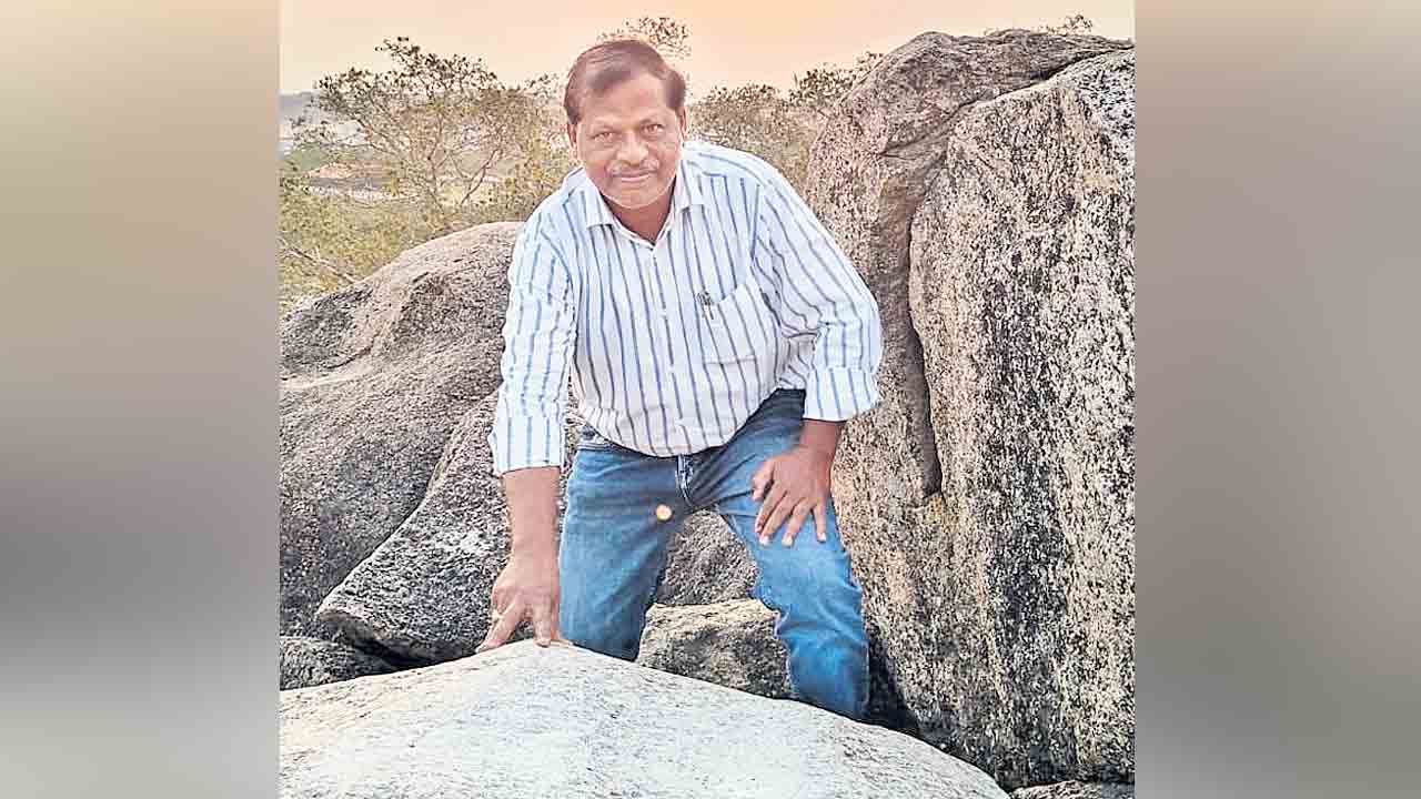 నిర్మల్‌ గుట్టలపై రాగాలు పలికే రాళ్లు