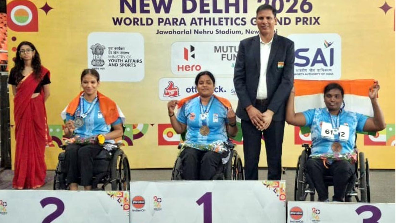 Warangal Para Athletes | ఢిల్లీ గ్రాండ్‌ప్రిక్స్​‍లో నాలుగు కాంస్య పతకాలు సాధించిన వరంగల్‌ పారా అథ్లెట్లు