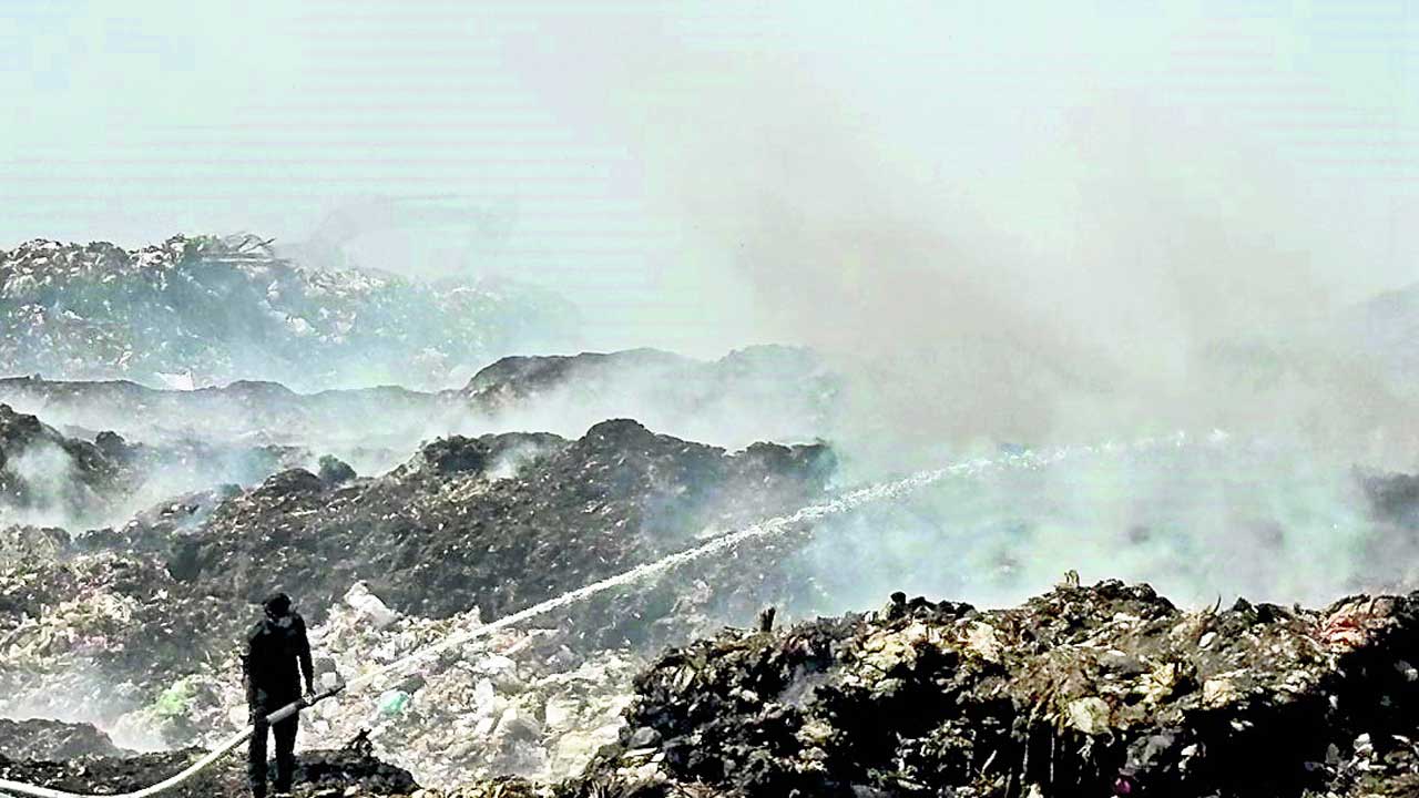 పొగబారుతున్న బతుకులు