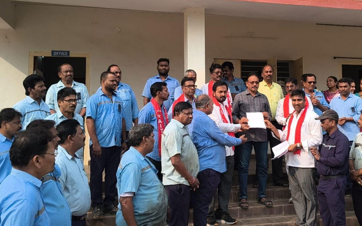 సింగరేణి కార్మికుల సమస్యలపై గర్జించిన ఏఐటీయూసీ