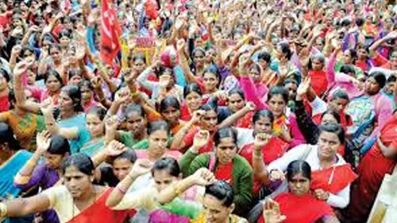 అంగన్‌వాడీల సమస్యలు పరిష్కరించాలి.. బీఆర్టీయూ