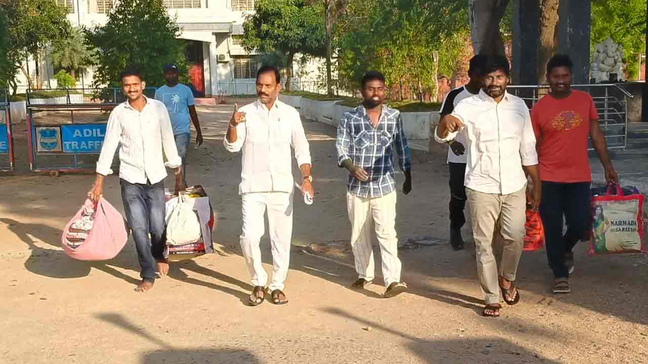 Balka Suman | ఆదిలాబాద్ జైలు నుంచి విడుదలైన బాల్క సుమన్