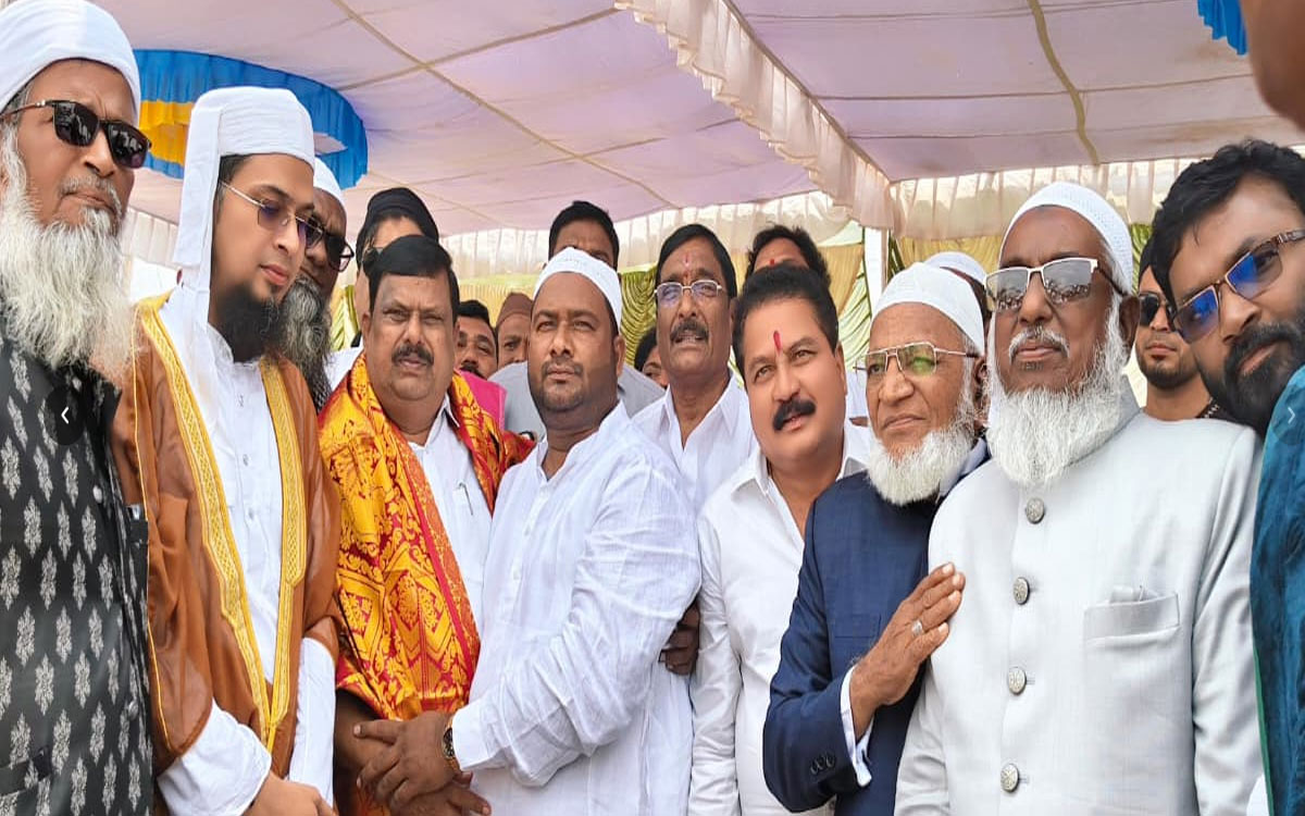 మైనార్టీల‌ అభివృద్ధికి కృషి : ఎమ్మెల్యే బాలు నాయక్