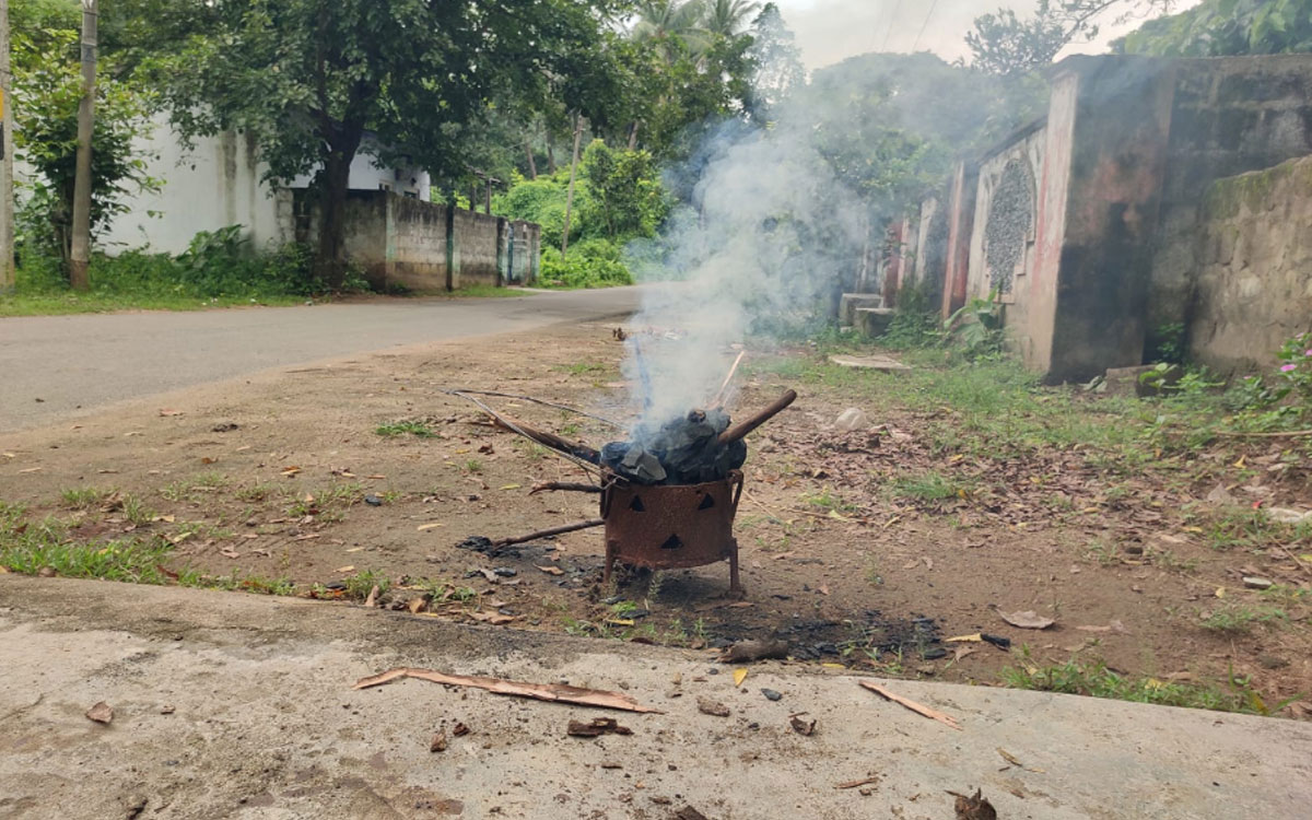 సింగరేణి కార్మికుల‌ జీవన మ‌ధుర జ్ఞాప‌కం.. బొగ్గు బ‌కీటు