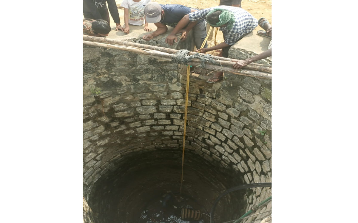 గ్రామంలో నీటి ఎద్దడి నివారణపై ప్రత్యేక దృష్టి : సర్పంచ్ నీలాబాయి