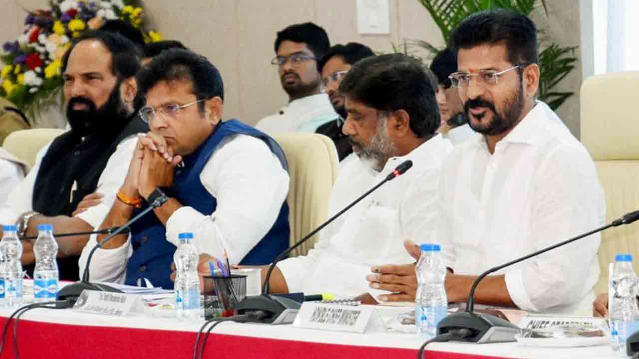 Telangana Cabinet | గిగ్ కార్మికుల సంక్షేమం, న్యాయవాదుల రక్షణ.. పలు కీలక బిల్లులను ఆమోదించిన క్యాబినెట్‌..!