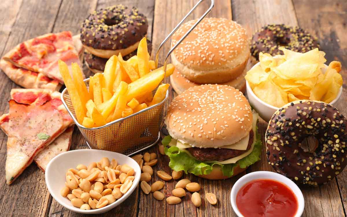 Cancer Causing Foods | ఈ ఆహారాల‌ను రోజూ తీసుకుంటున్నారా..? అయితే క్యాన్స‌ర్ వ‌స్తుంది జాగ్ర‌త్త‌..