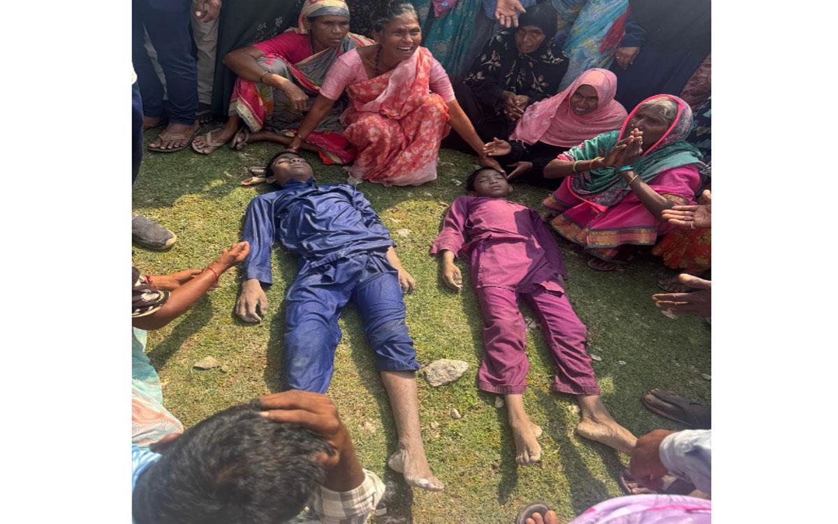 కృష్ణానదిలో జారిపడి అన్నదమ్ములు మృతి