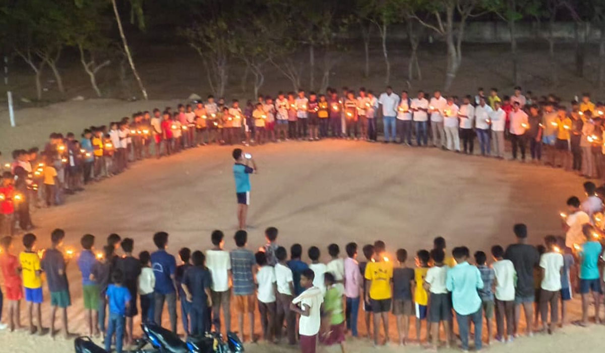 Sirikonda | సిరికొండలో అమరవీరులకు కొవ్వతులతో నివాళులు