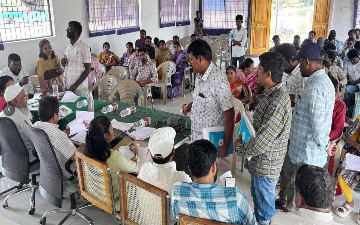 దామ‌ర‌చ‌ర్లలో ఉపాధి హామీ ప‌నుల‌పై సామాజిక‌ త‌నిఖీ