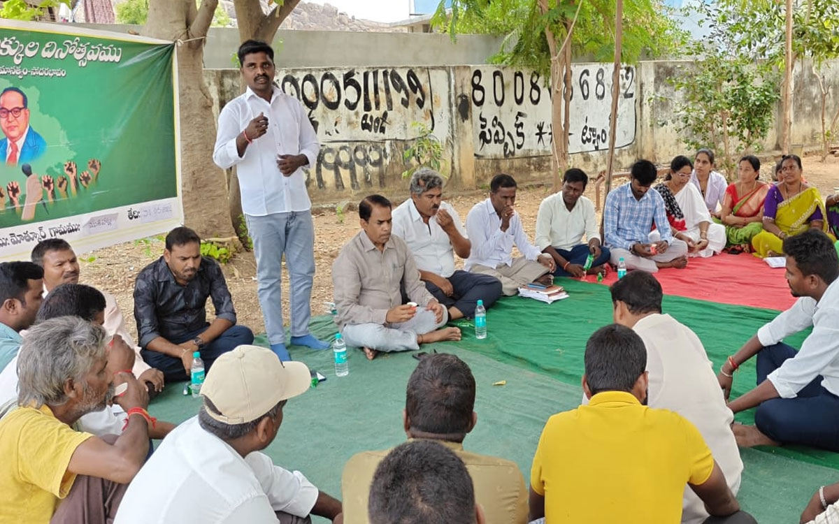 గ్రామంలోని ప్రతి ఒక్కరు కలిసి ఉండాలి : దాస‌రి తిరుమ‌లేశ్