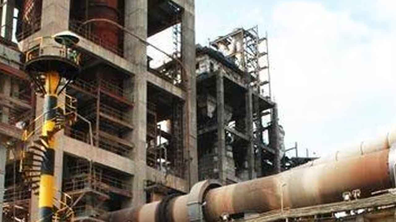 భూమి కొనుగోలు ఆధారాలివ్వండి