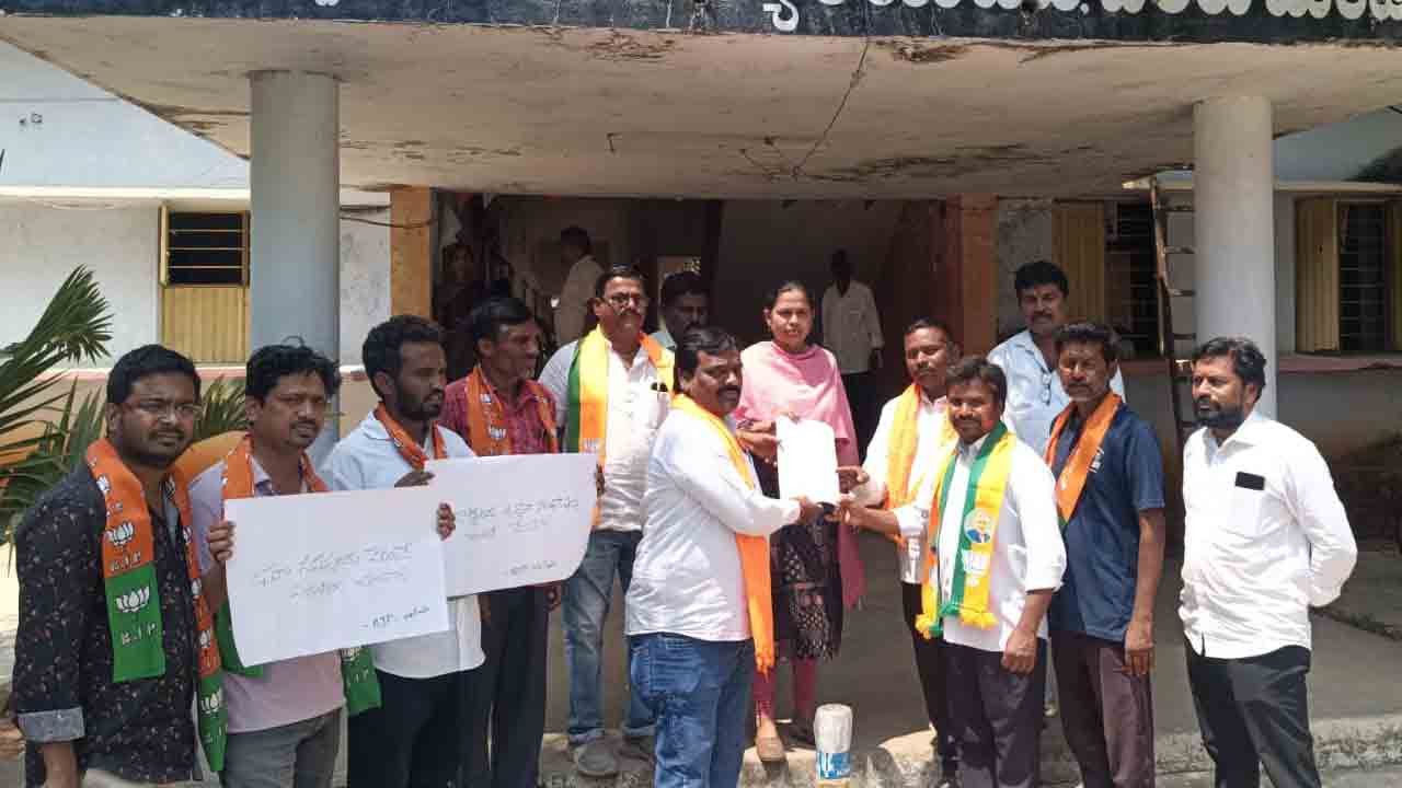 Veleru | ఎన్నికల్లో ఇచ్చిన వాగ్ధానాలను కాంగ్రెస్ ప్రభుత్వం అమలు చేయాలి