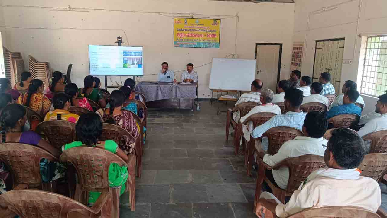 Thanduru | వార్డు సభ్యులు శిక్షణను సద్వినియోగం చేసుకోవాలి : డీఎల్పీవో సతీష్ కుమార్