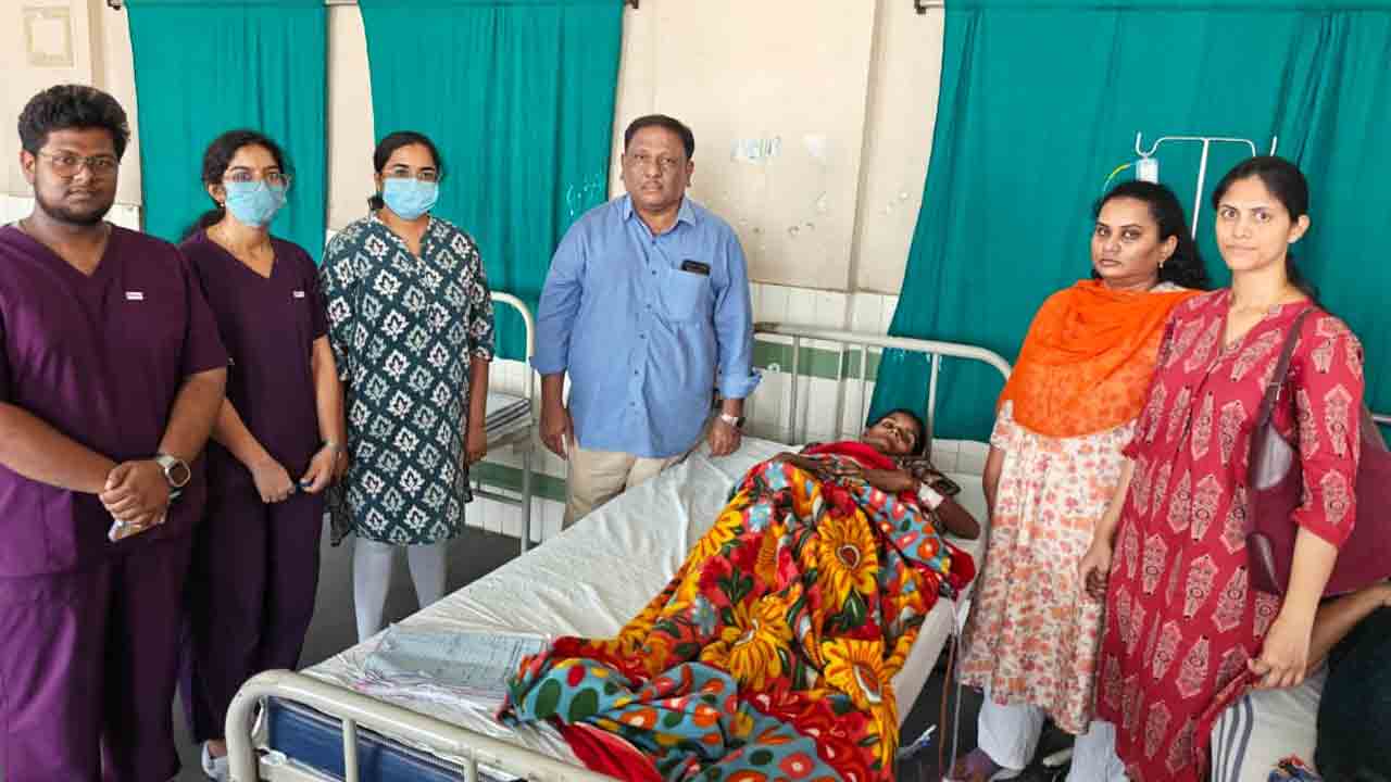 Gandhi Hospital | గాంధీ దవాఖానలో మహిళకు అరుదైన శస్త్ర చికిత్స