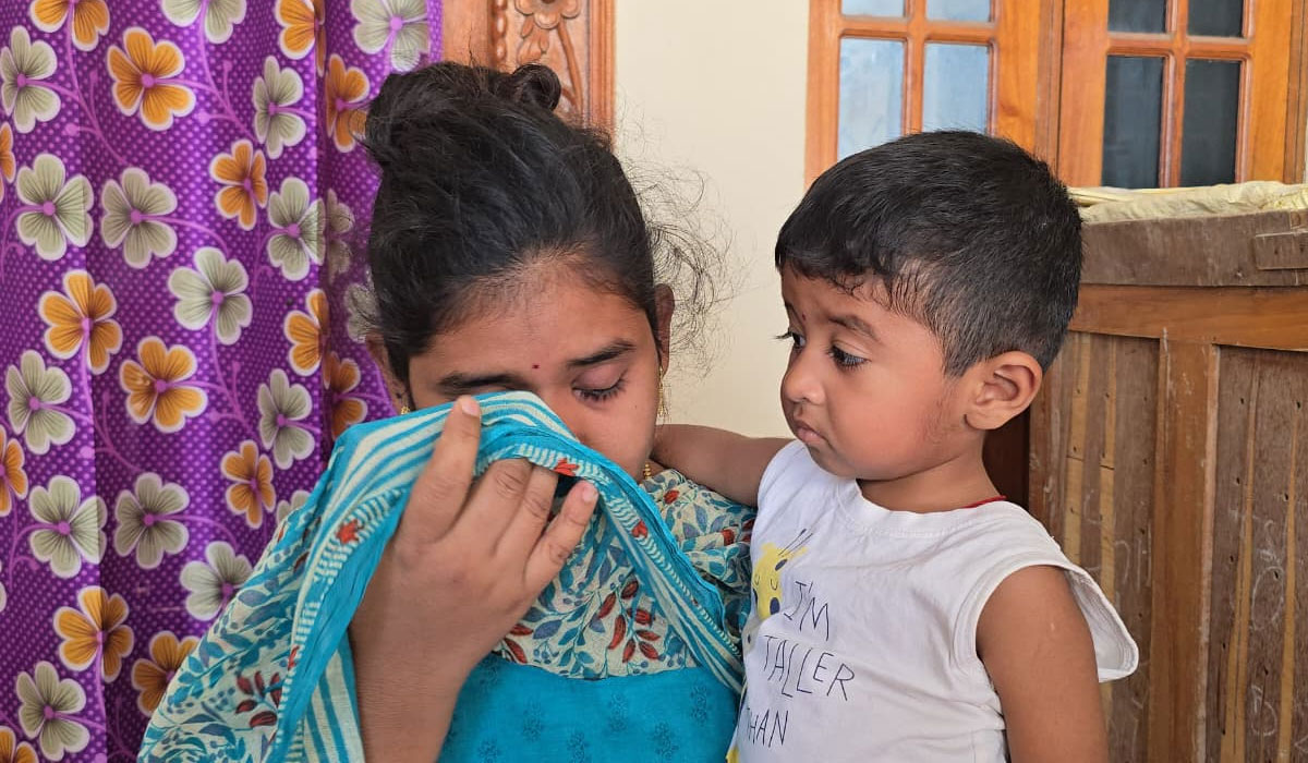 Vemulawada | నిద్ర కూడా రావడం లేదు.. గల్ఫ్ దేశాలలో యుద్ధ వాతావరణంలో స్థానిక కుటుంబాల ఆందోళన