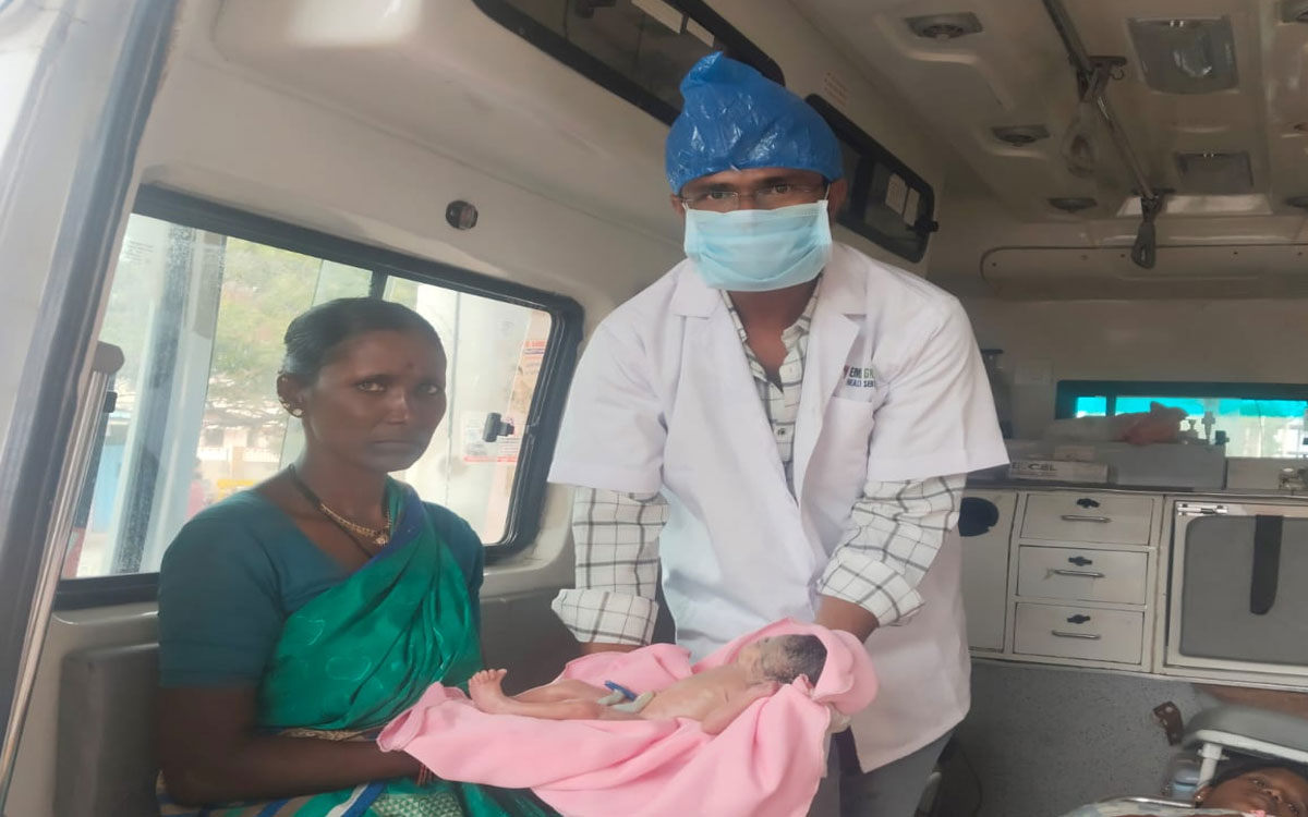 108 అంబులెన్స్‌లో సుఖ ప్రసవం.. తల్లీబిడ్డ క్షేమం