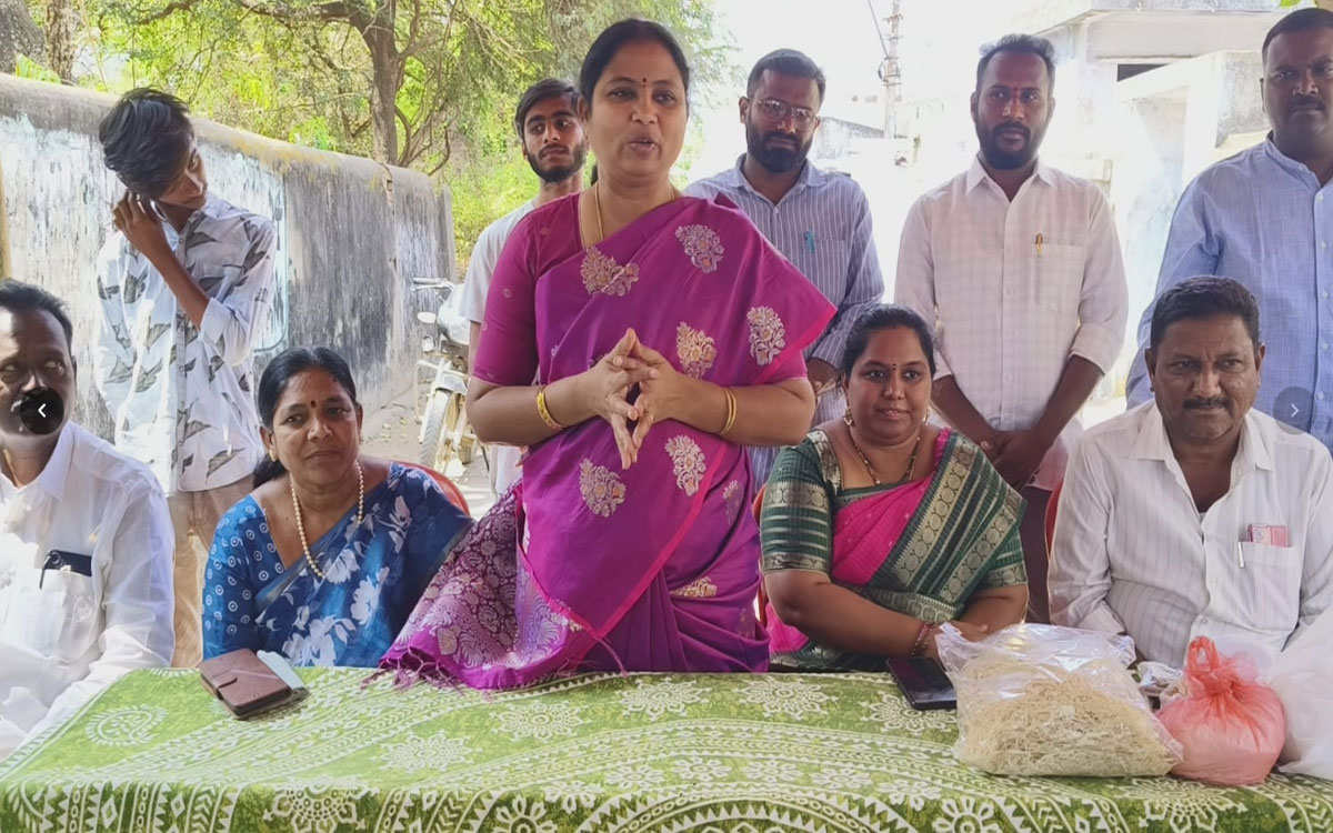 ‘కాంగ్రెస్ ప్ర‌భుత్వంలో నిరుపేద ముస్లింల‌కు అన్యాయం’