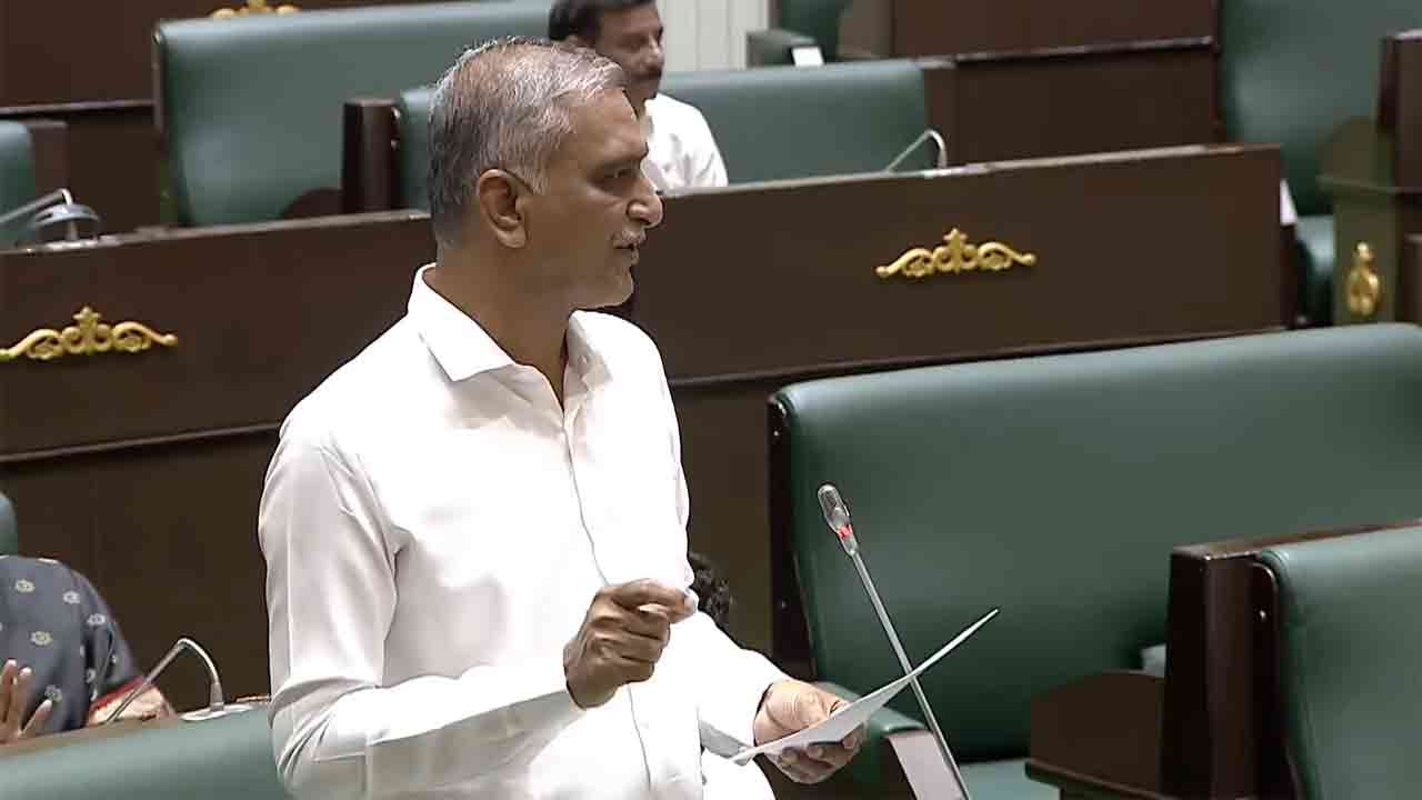 BRS Walkout | పోలీసులు, ఆర్టీసీ, బీసీ సంక్షేమంపై ప్రభుత్వ వైఖరికి నిరసన.. అసెంబ్లీ నుంచి బీఆర్ఎస్ వాకౌట్