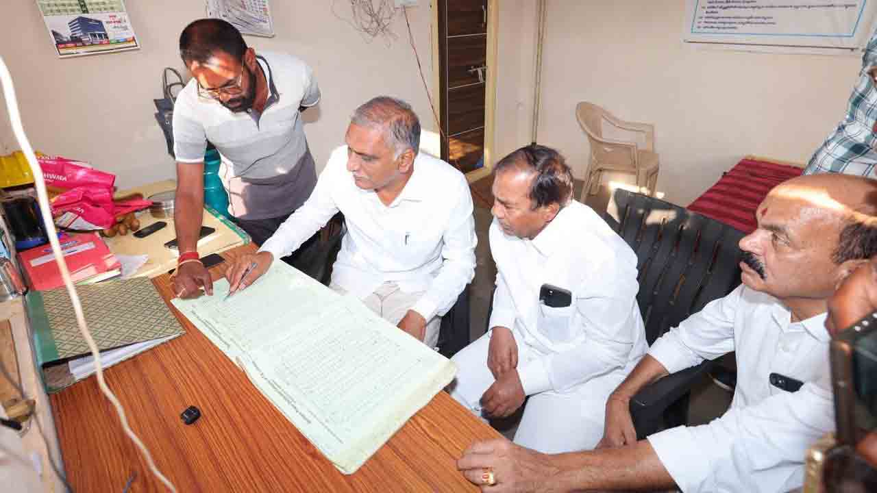 Harish Rao | రేవంత్ రెడ్డి నీకు రైతులంటే ఎందుకు అంత చిన్నచూపు..? : హరీష్‌ రావు