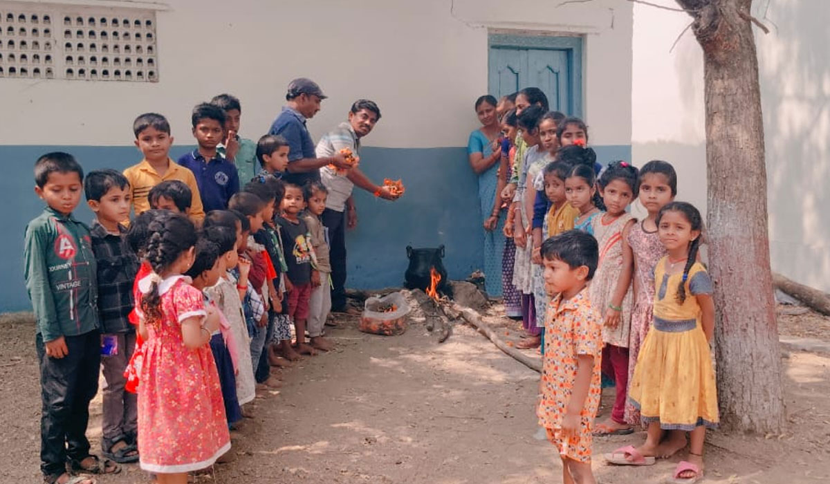 Early Holi celebrations | సహజమైన రంగులతో ముందస్తు హోలీ వేడుకలు