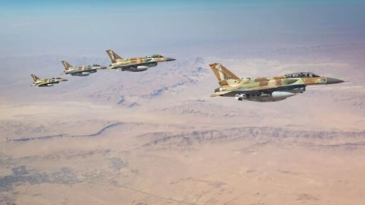 Israeli Air Force: ఇరాన్‌పై 5000 బాంబులు డ్రాప్ చేసిన ఇజ్రాయెల్‌.. క‌నీసం మ‌రో 2 వారాల పాటు ఆప‌రేష‌న్‌
