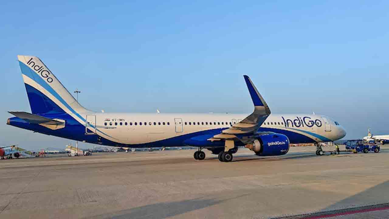 Indigo Flight | ఆకాశంలో ఉండగా ఇండిగో విమానం ఇంజిన్‌ ఫెయిల్.. వైజాగ్ విమానానికి త్రుటిలో తప్పిన ముప్పు