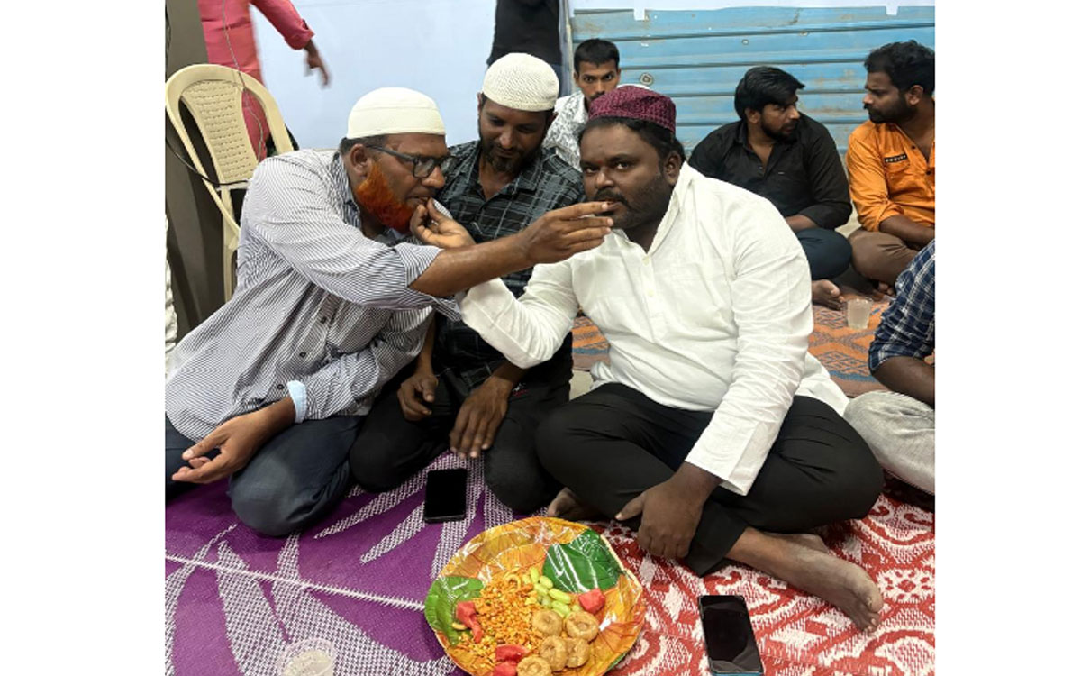 ‘హిందూ, ముస్లింల‌ ఐక్య‌త‌తో స‌మాజం ముందుకు’