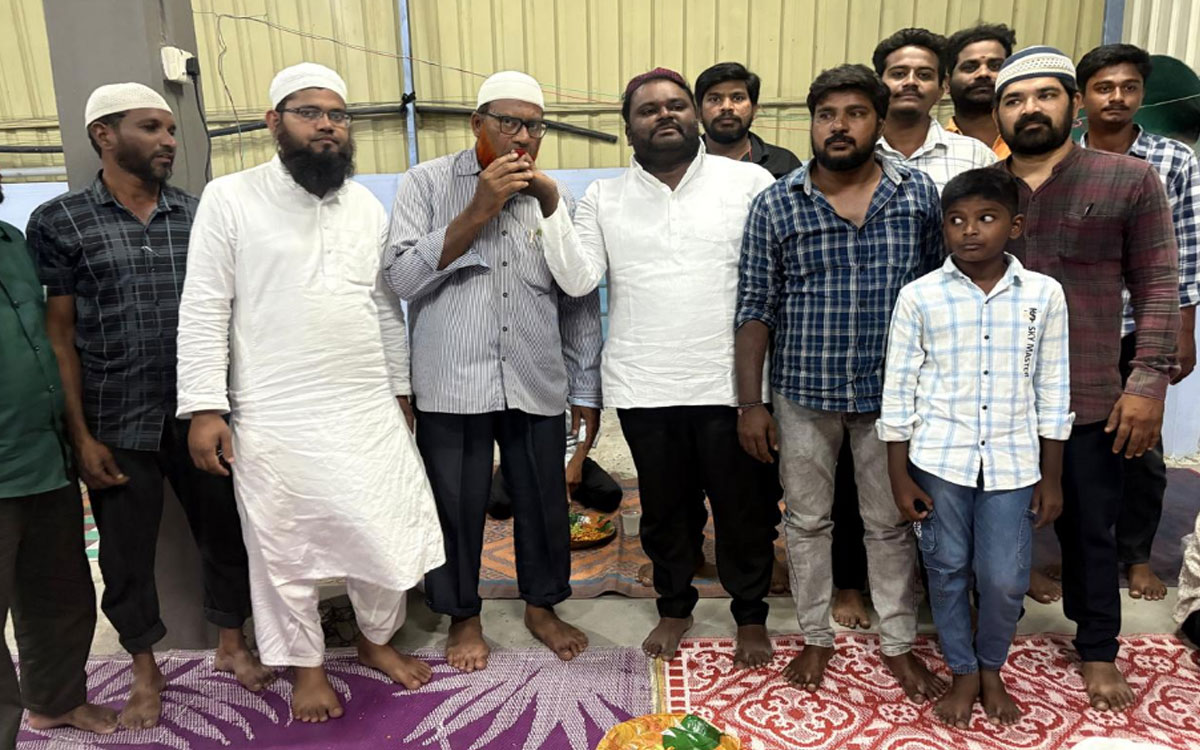 'హిందూ, ముస్లింల‌ ఐక్య‌త‌తో స‌మాజం ముందుకు'