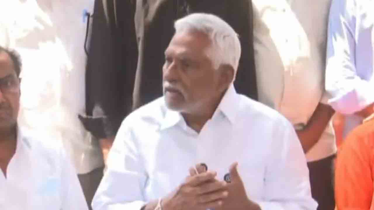 Jeevan Reddy | పార్టీ వారిని దూరం పెడుతుందా..? నాలుగు దశాబ్ధాల అనుబంధం నాది : జీవన్‌ రెడ్డి