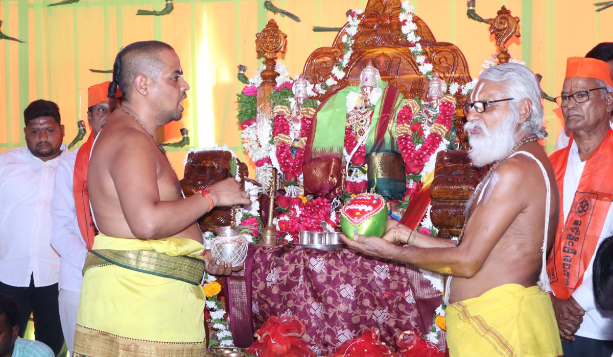 Godavarikhani | గోదావరిఖనిలో వైభవంగా శ్రీ సీతారాముల కళ్యాణం