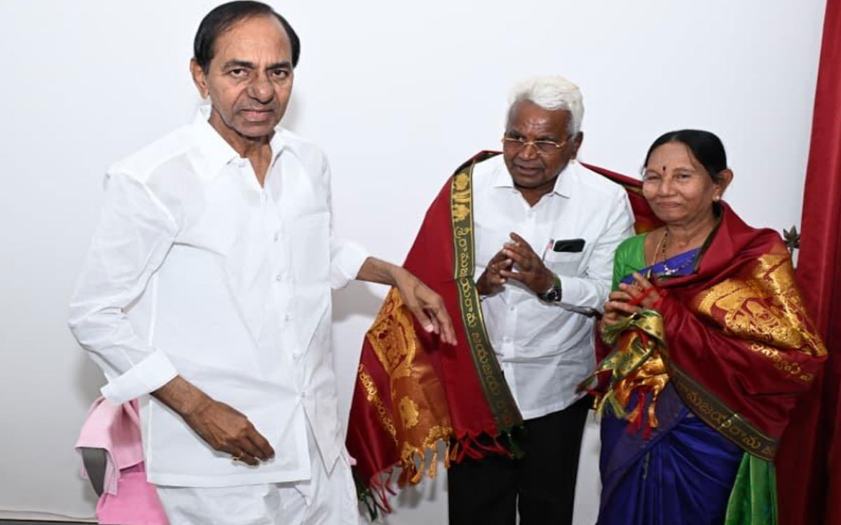 కేసీఆర్‌ను క‌లిసిన దిండిగాల రాజేందర్