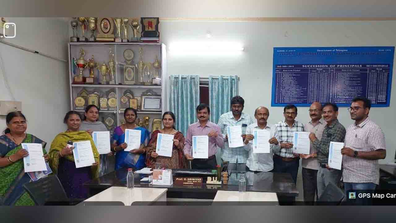 Hanumakonda | కేడీసీ వృక్షశాస్త్ర విభాగానికి యూకే డిజైన్‌ రిజిస్ట్రేషన్‌