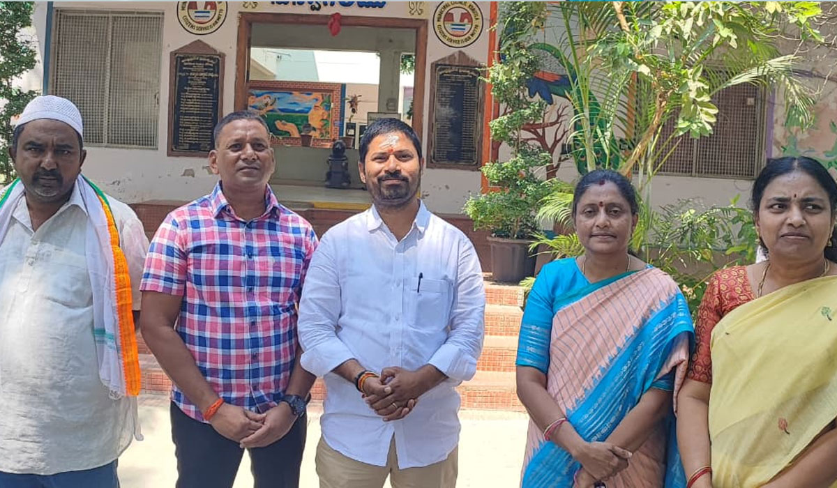 Korutla Congress | కోరుట్ల కాంగ్రెస్ లో అసమ్మతి సెగ..! మున్సిపల్ ప్రత్యేక బడ్జెట్ సమావేశాన్ని బహిష్కరించిన స్వపక్ష కౌన్సిలర్లు